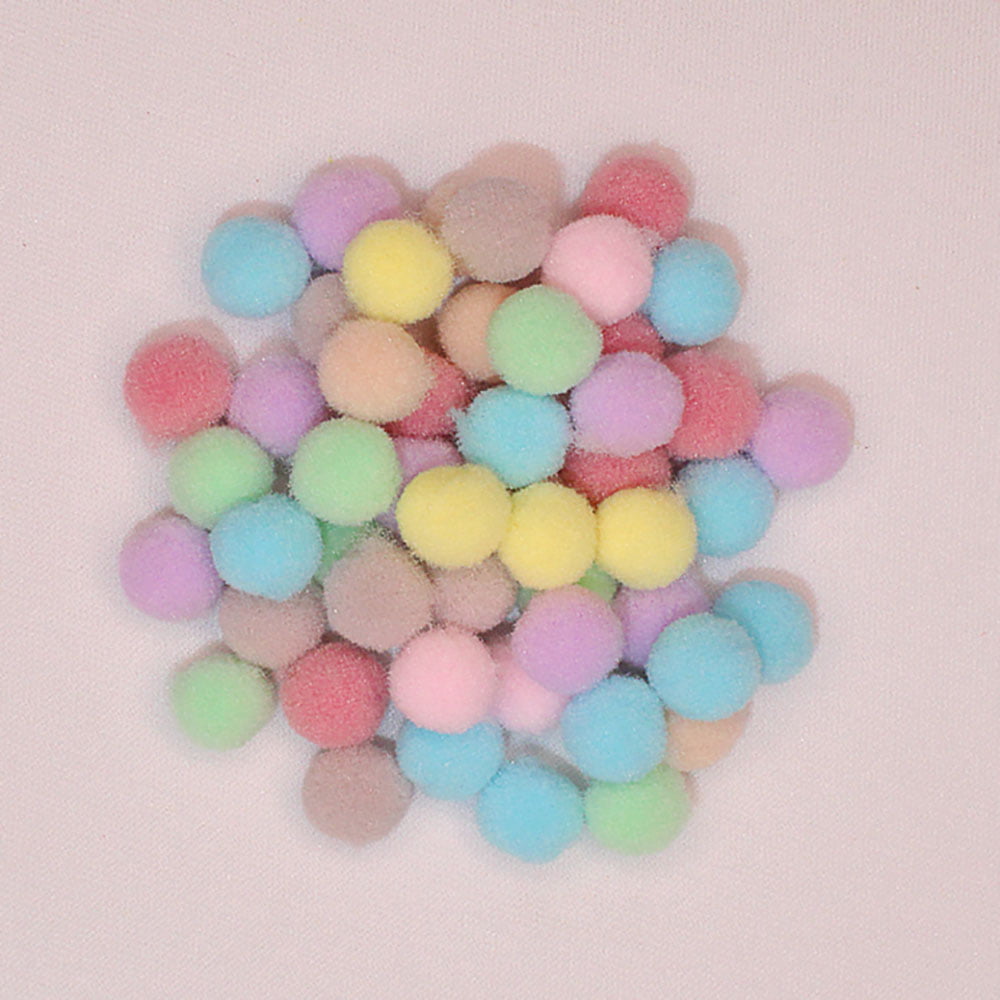Mini Pompons Coloridos - 50 unidades - 15 mm