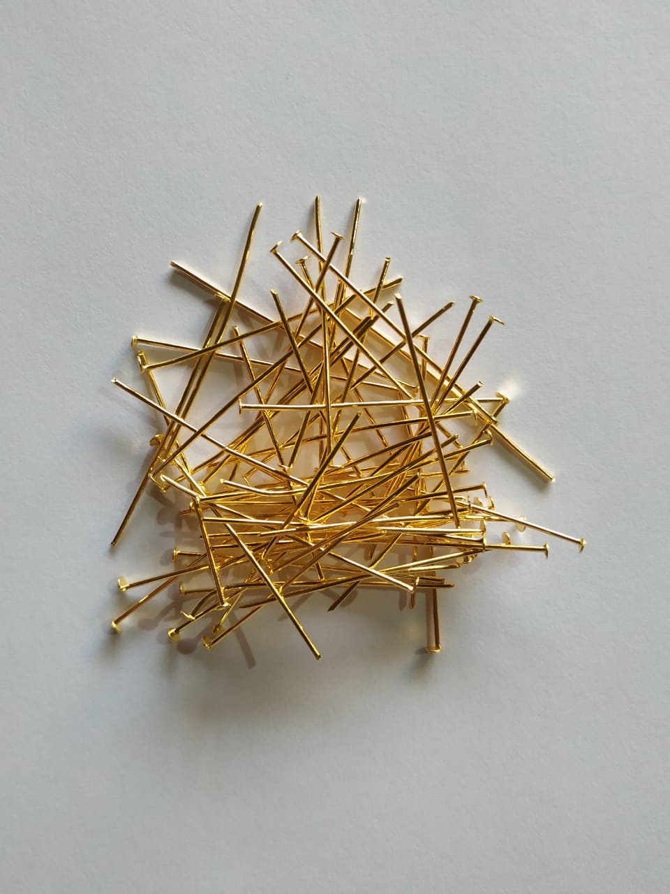 Alfinete pino 35mm em ferro dourado - 10 g